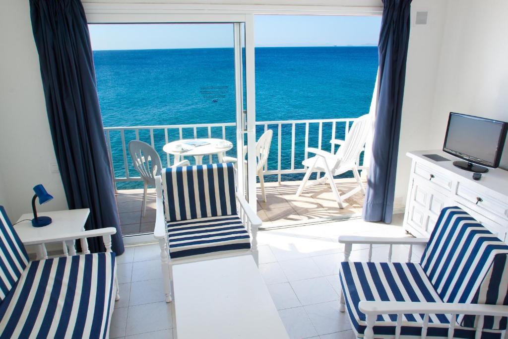 Apartamentos Cabrera Пуэрто дель Кармен Экстерьер фото